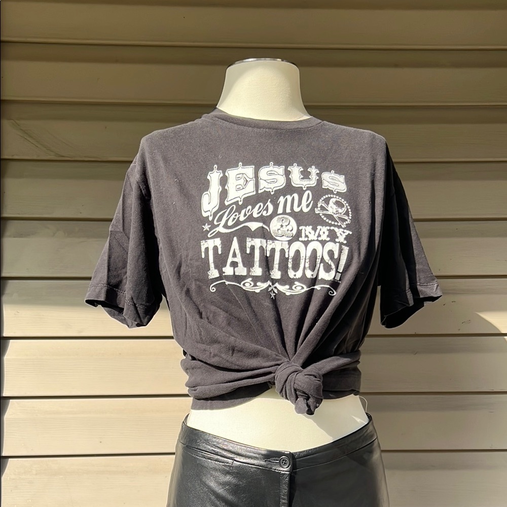 Vintage 90s/00s Black Graphic T-Shirt with White Print
